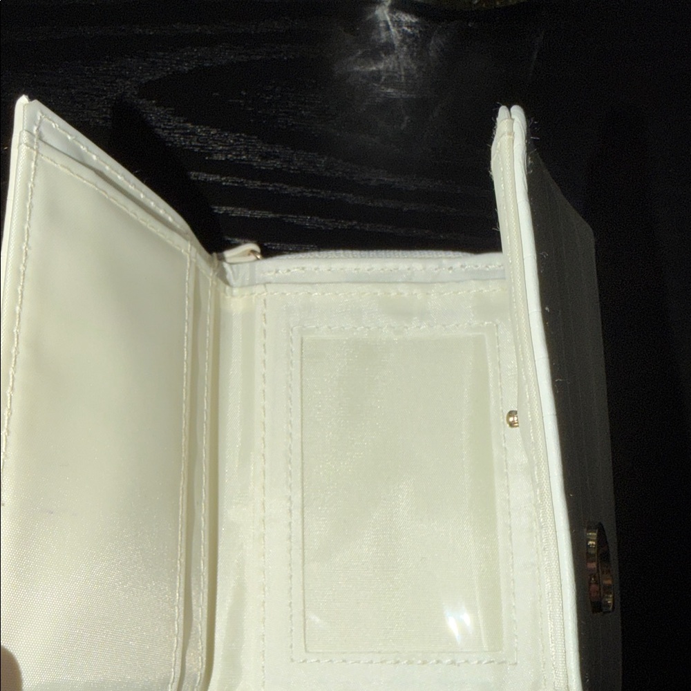 Primark Croc-Embossed Wallet - Picture 4 of 12